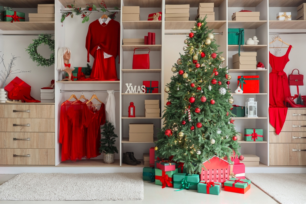 From Clutter to Calm: Closet Storage Organizer Ideas for Holiday Hosting